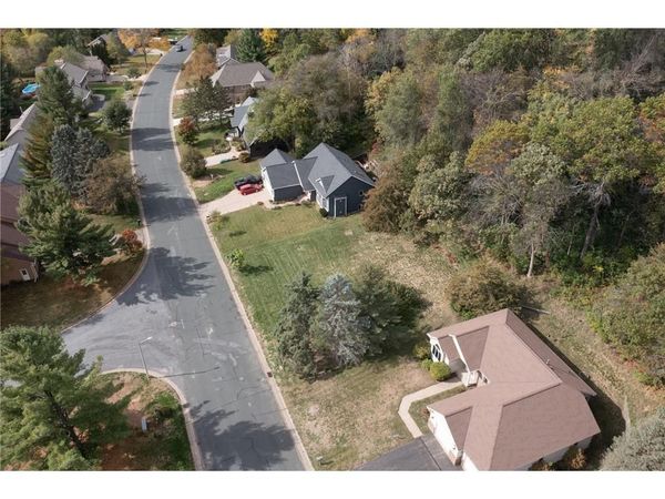 1805 Golf View Drive, River Falls, WI 54022