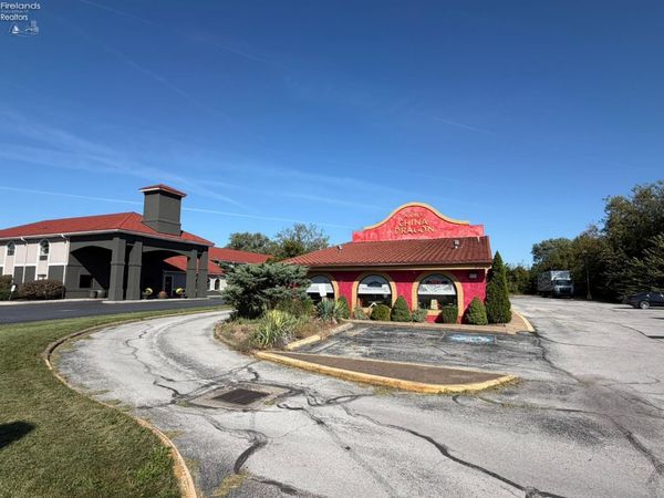 3306 Milan Road, Sandusky, OH 44870
