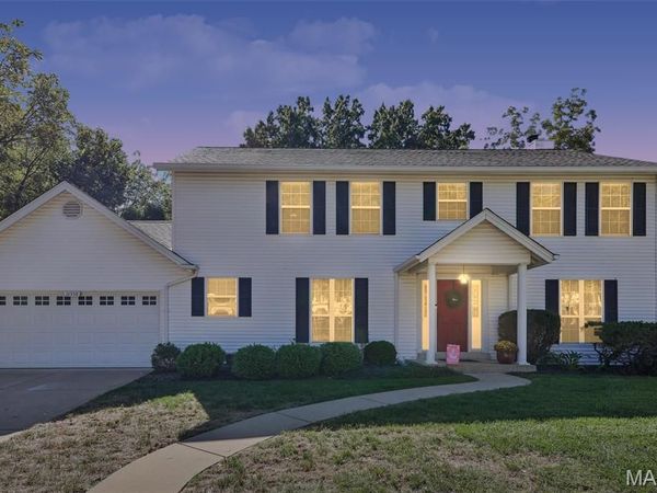 16550 Green Pines Drive, Ballwin, MO 63011
