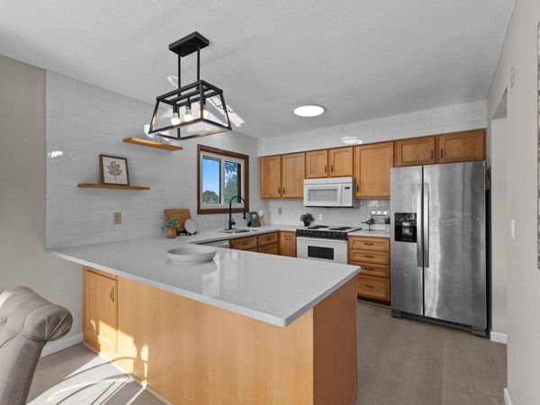 4656 142nd Street W, Apple Valley, MN 55124