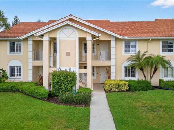 7761 Jewel LN , Unit 202, NAPLES, FL 34109