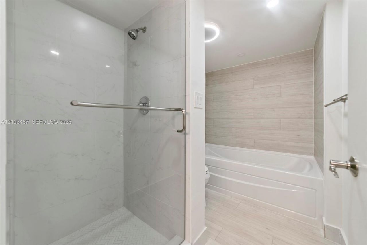 5850 Camino Del Sol , Unit 206, Boca Raton, FL 33433 Photo