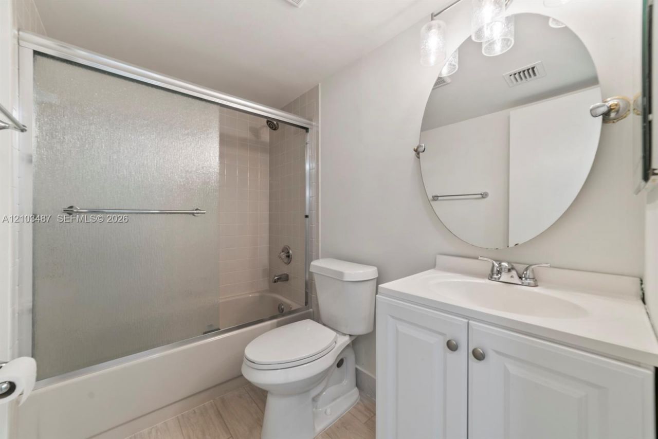 5850 Camino Del Sol , Unit 206, Boca Raton, FL 33433 Photo