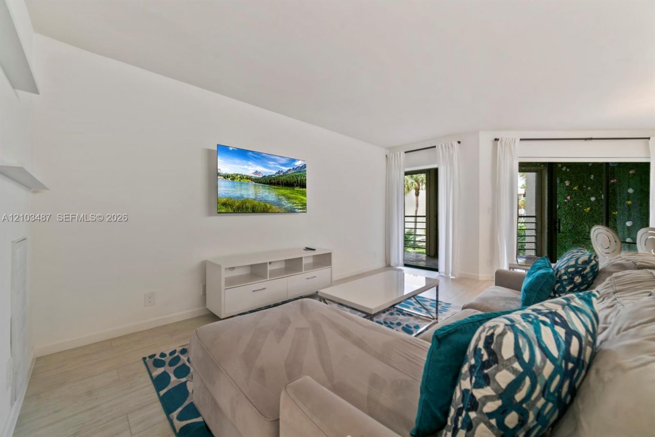 5850 Camino Del Sol , Unit 206, Boca Raton, FL 33433 Photo