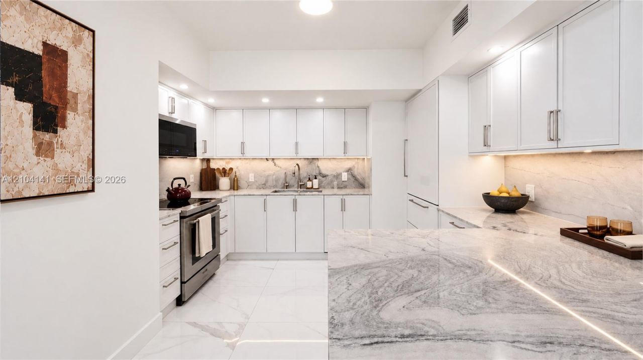 1330 West Avenue, Unit 708, Miami Beach, FL 33139 Photo