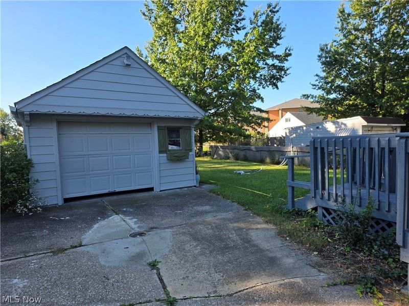 20400 Lindbergh Avenue, Euclid, OH 44119 Photo 5