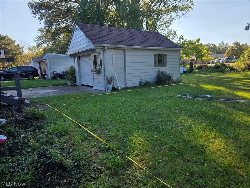 20400 Lindbergh Avenue, Euclid, OH 44119 Photo 8