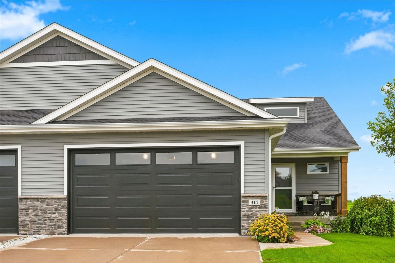 314 Dawson Drive , West Branch, IA 52358 Main Photo
