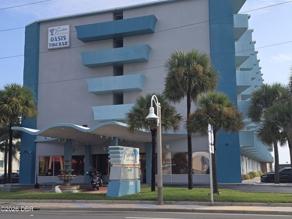 313 S Atlantic Avenue, Unit 323, Daytona Beach, FL 32118