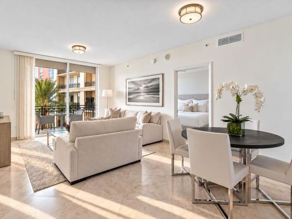 550 Okeechobee Boulevard, Unit 1207, West Palm Beach, FL 33401