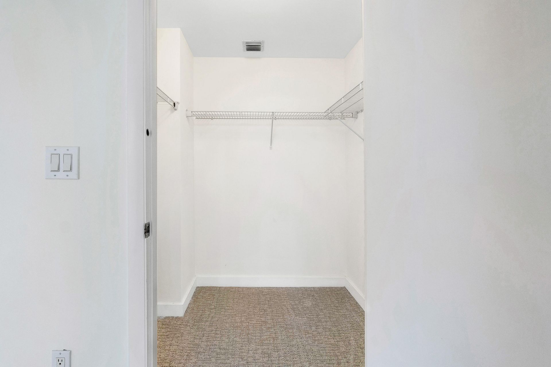 550 Okeechobee Boulevard, Unit 1207, West Palm Beach, FL 33401 Photo