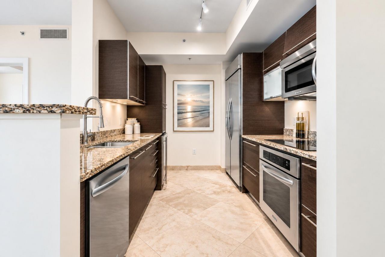 550 Okeechobee Boulevard, Unit 1207, West Palm Beach, FL 33401 Photo