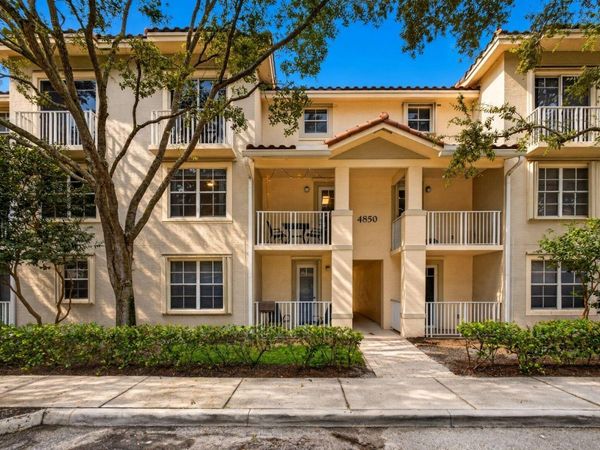 4850 Chancellor Drive, Unit 21, Jupiter, FL 33458
