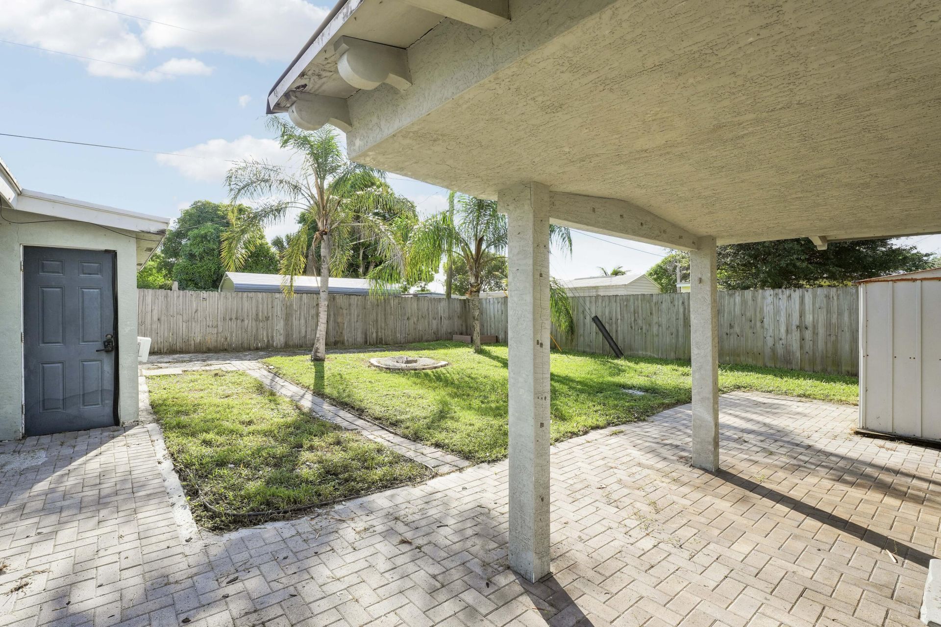 130 Plum Tree Drive, Lake Worth, FL 33462 Photo