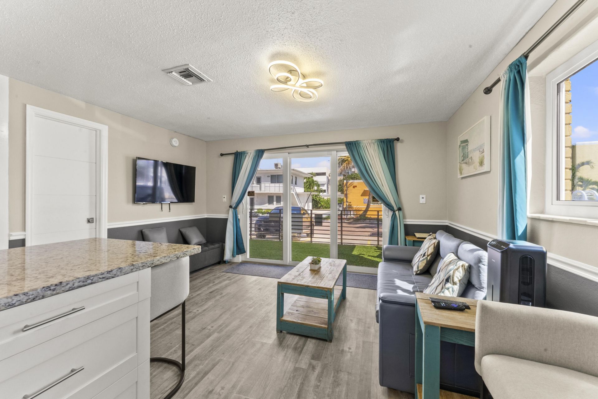 324 Roosevelt Street, Hollywood, FL 33023 Photo