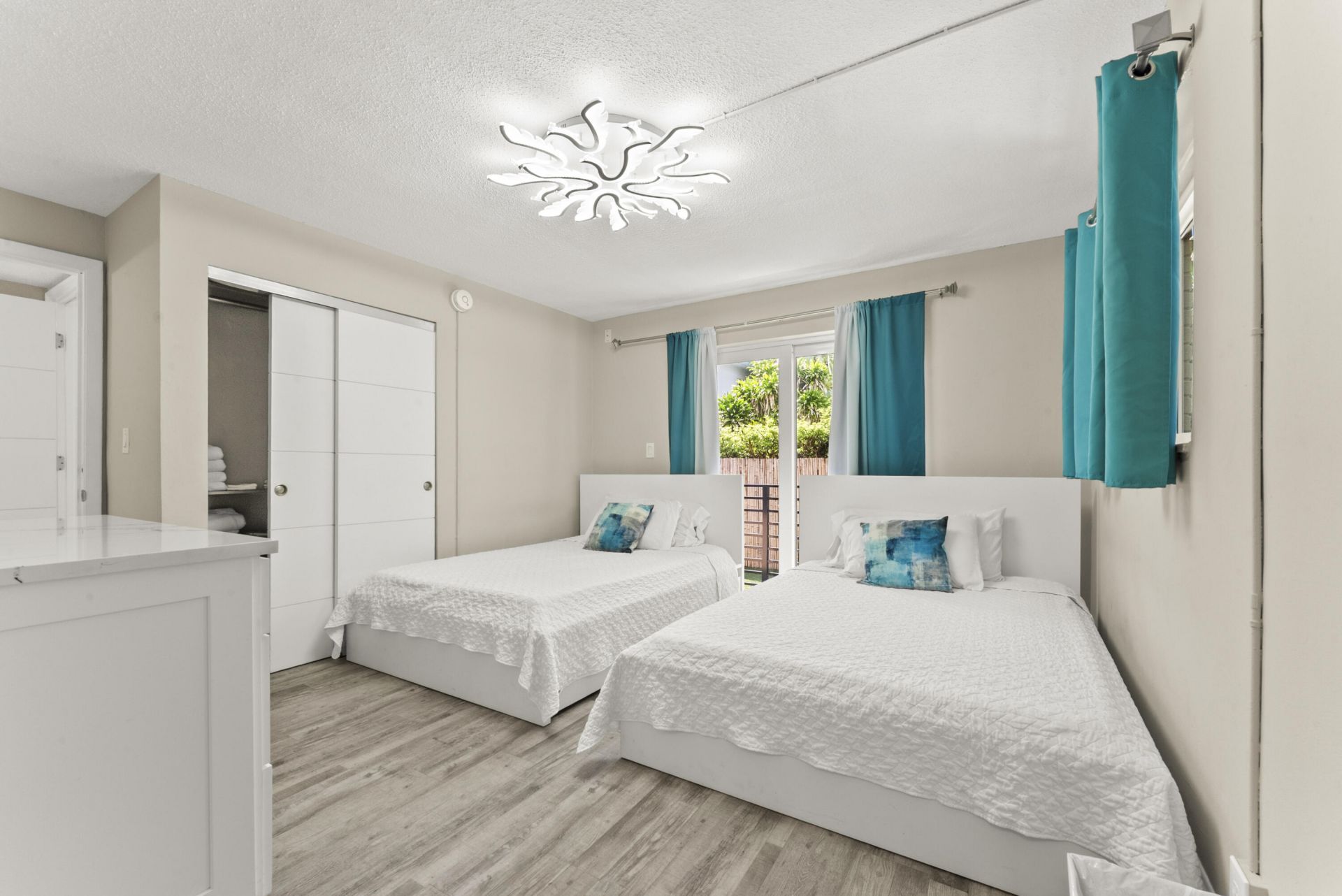 324 Roosevelt Street, Hollywood, FL 33023 Photo