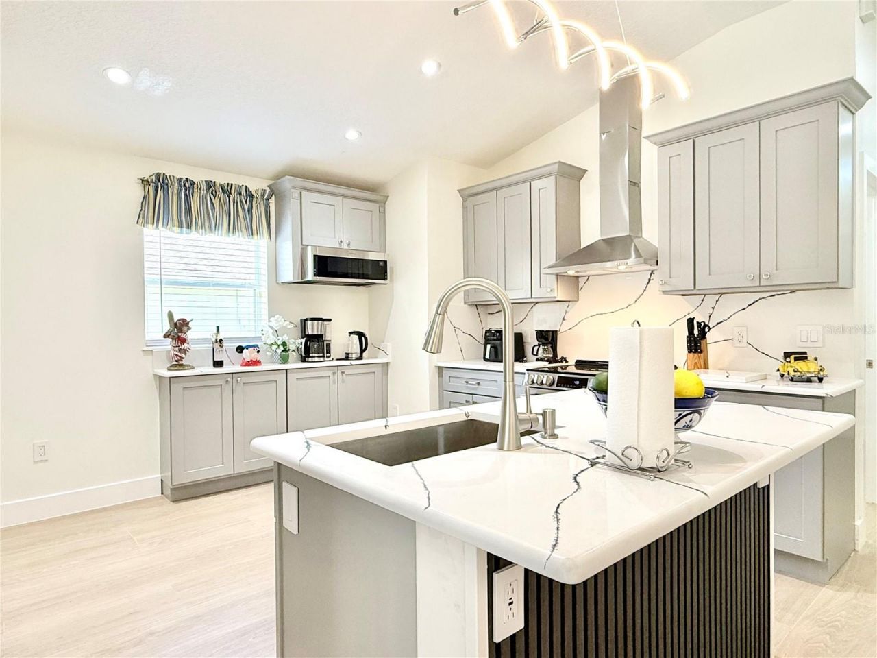 403 Sandy Ridge Drive , Davenport, FL 33896 Photo