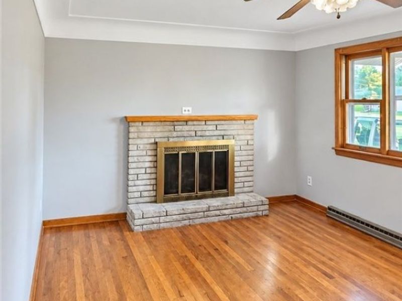 848 Almasy Drive, Campbell, OH 44405 Photo 3