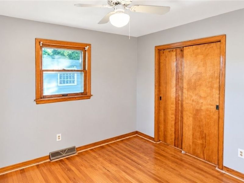 848 Almasy Drive, Campbell, OH 44405 Photo 9
