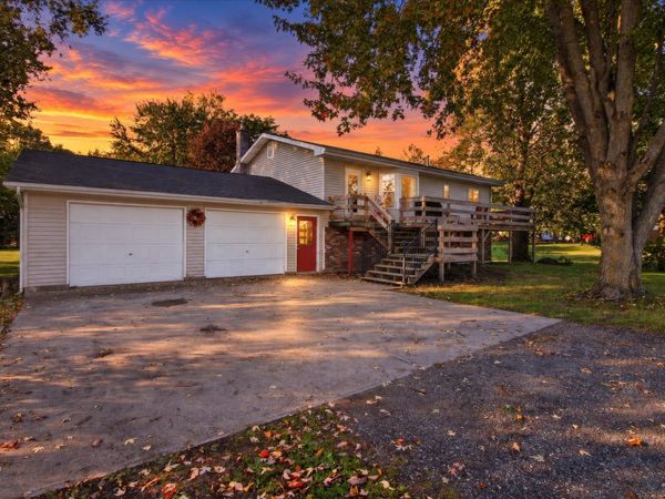 11575 Fifth Street, Riverdale, MI 48877