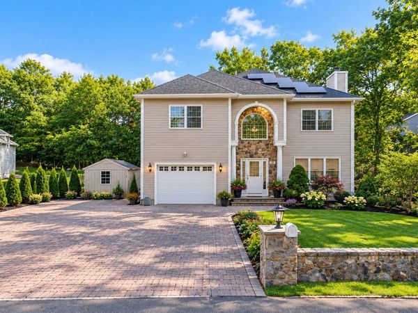 33 Woodland Ave, Saugus, MA 01906