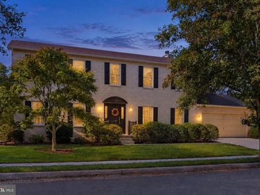 857 ACRI ROAD, MECHANICSBURG, PA 17050