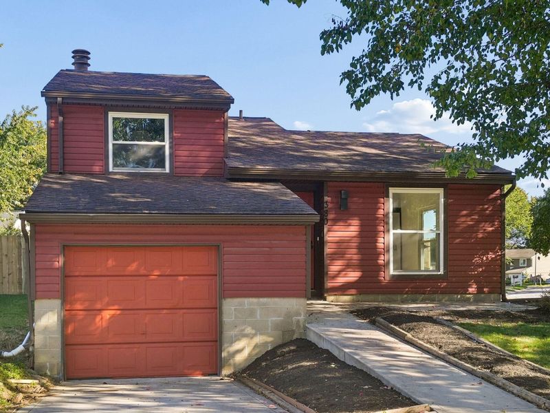 380 Gentlewind Drive , Westerville, OH 43081 Photo 2