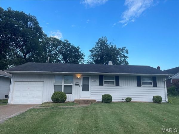 10506 Spring Garden Drive , St Louis, MO 63137