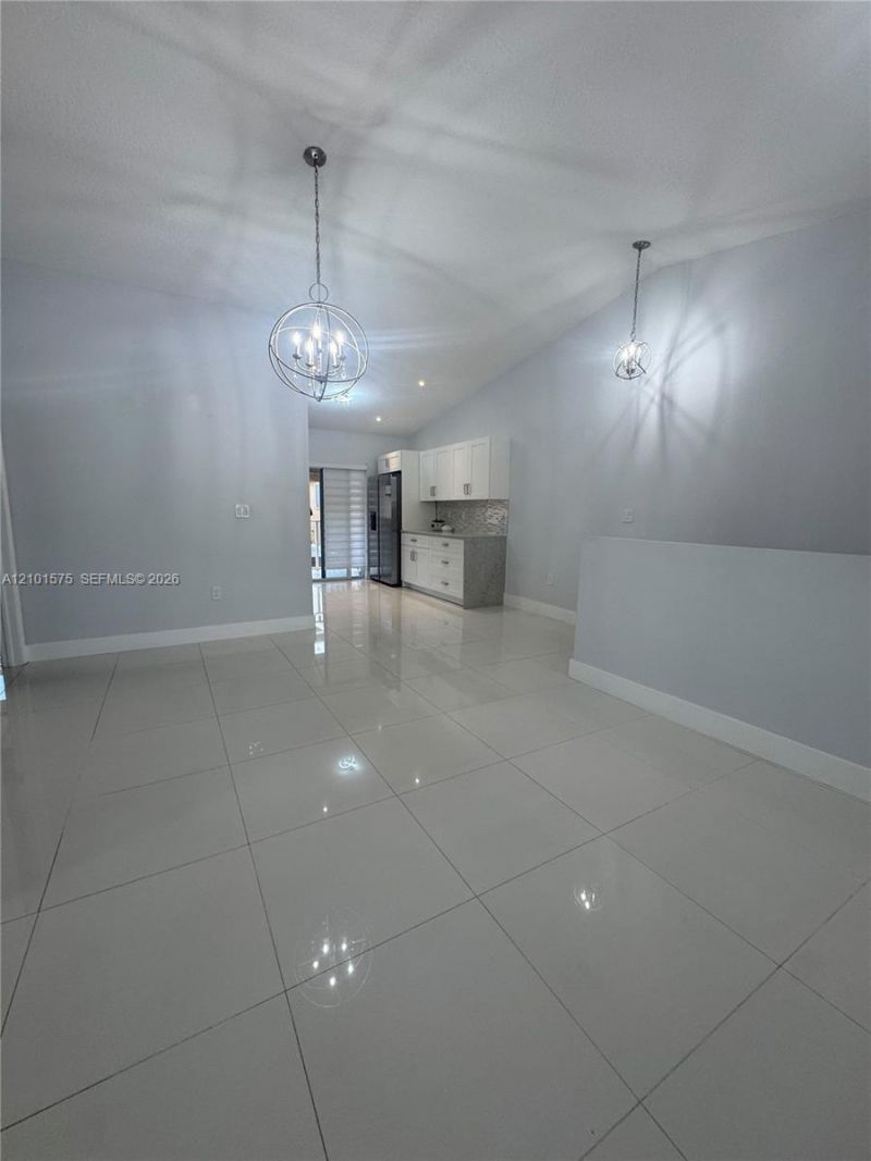 7817 W 36th Ave , Unit 204, Hialeah, FL 33018 Photo
