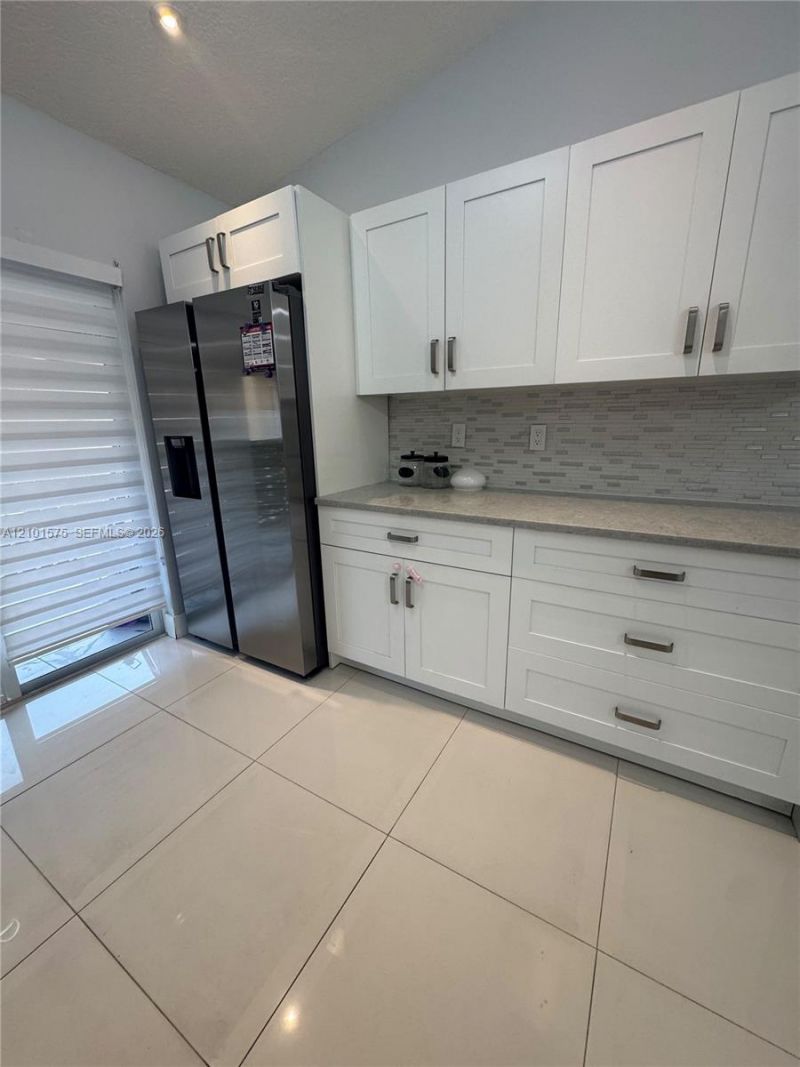 7817 W 36th Ave , Unit 204, Hialeah, FL 33018 Photo