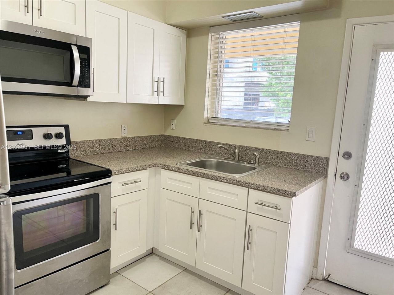 30 Park Dr, Unit 12-B, Bal Harbour, FL 33154 Photo