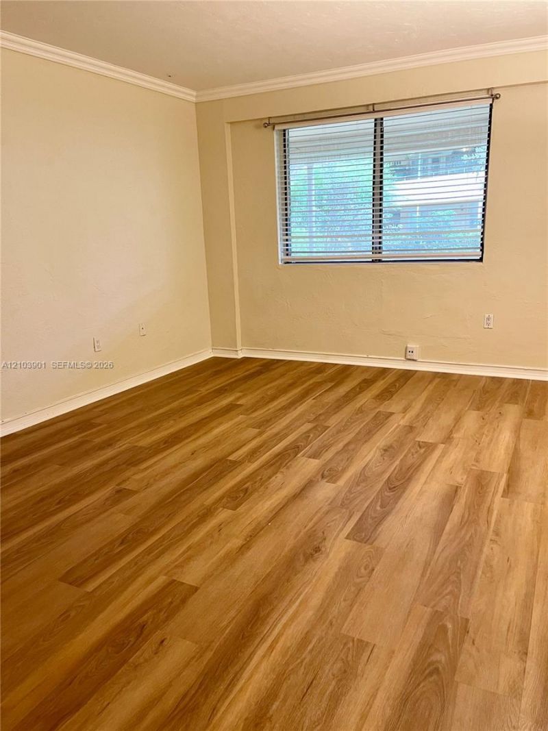 30 Park Dr, Unit 12-B, Bal Harbour, FL 33154 Photo