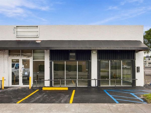 17030 S Dixie Hwy , Palmetto Bay, FL 33157