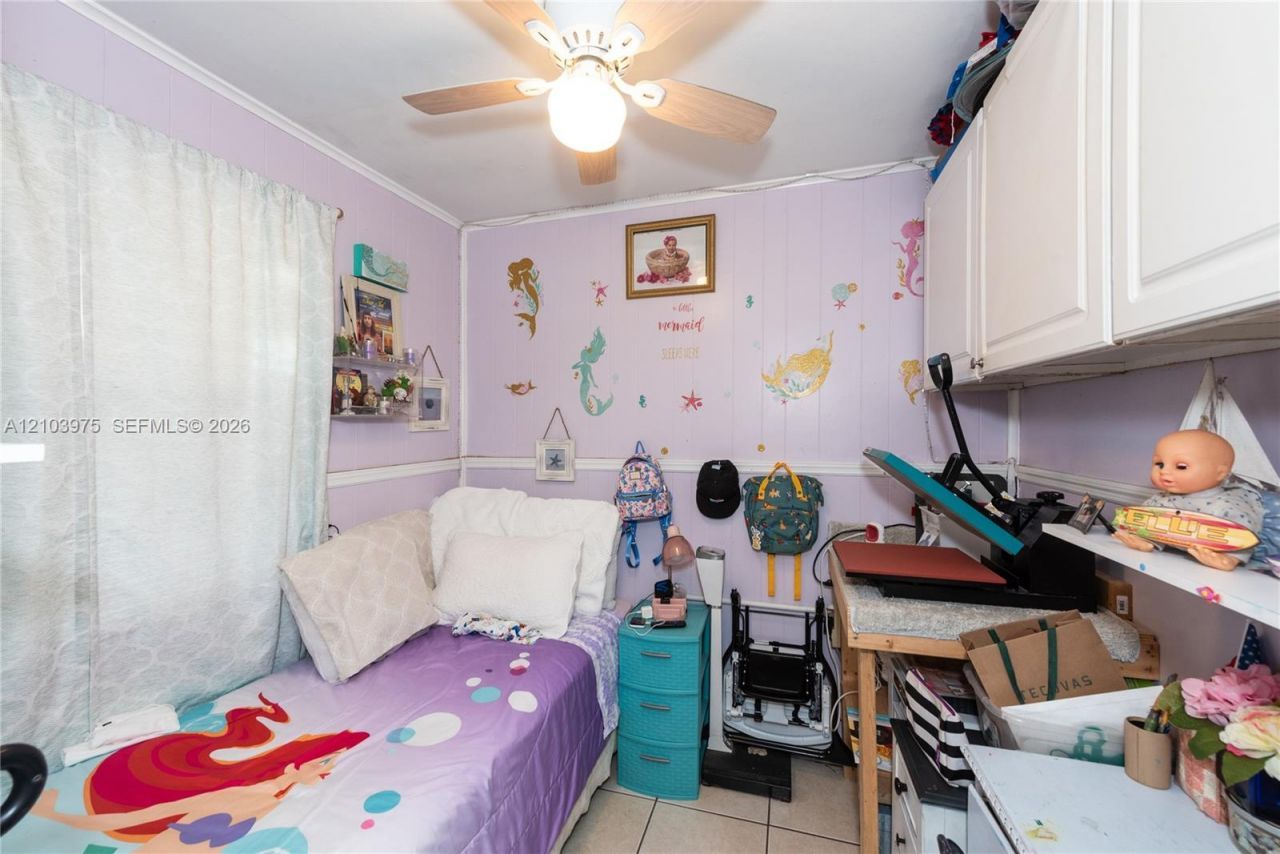 851 Caroline Cir , West Palm Beach, FL 33413 Photo