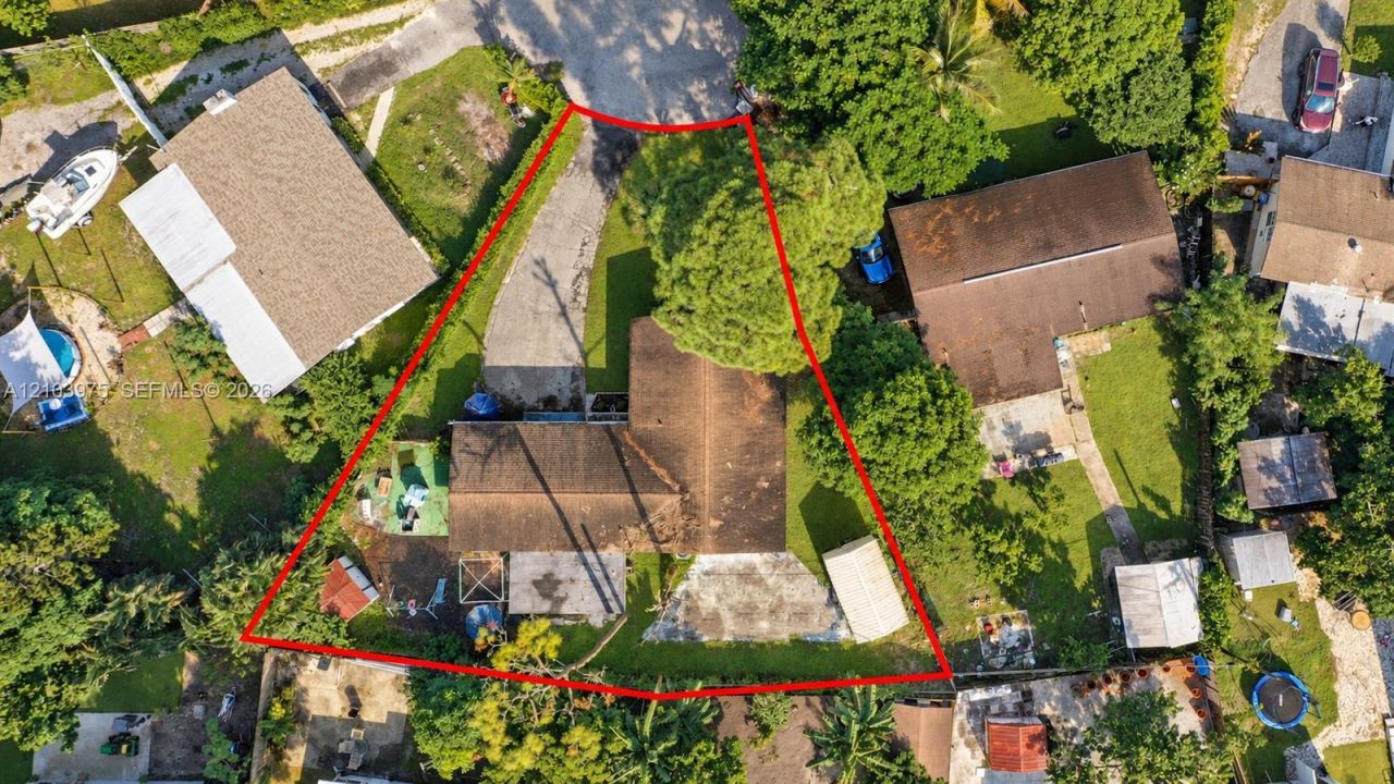 851 Caroline Cir , West Palm Beach, FL 33413 Photo