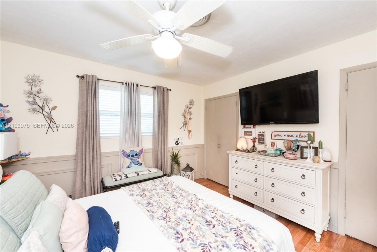 851 Caroline Cir , West Palm Beach, FL 33413 Photo