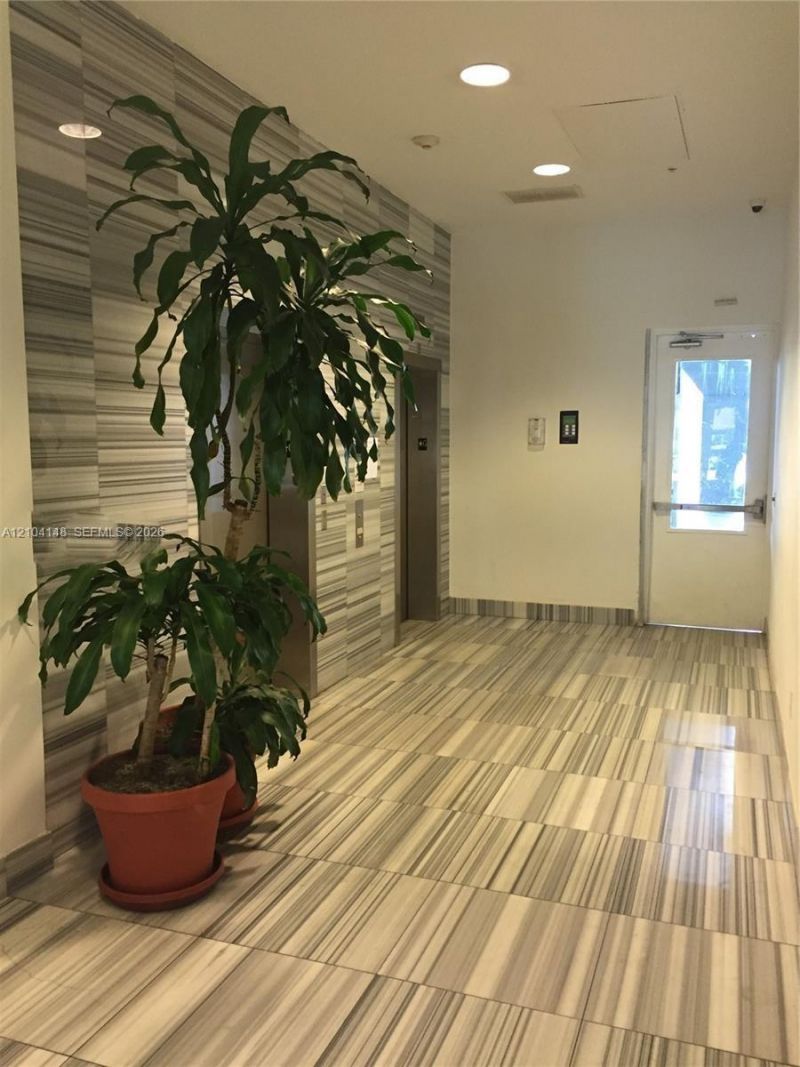 219 NW 12th Ave , Unit 408, Miami, FL 33128 Photo