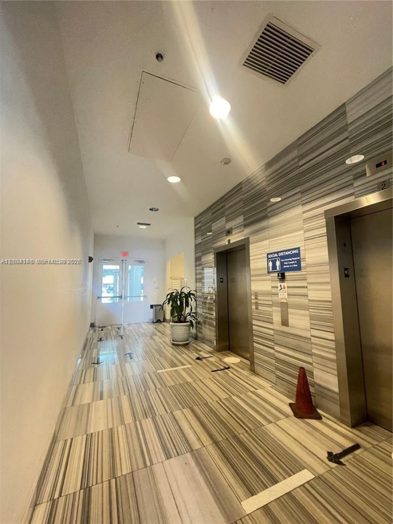 219 NW 12th Ave , Unit 408, Miami, FL 33128 Photo