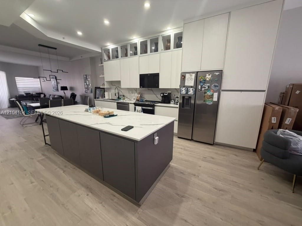 7691 Granville Dr , Unit 410, Tamarac, FL 33321 Photo