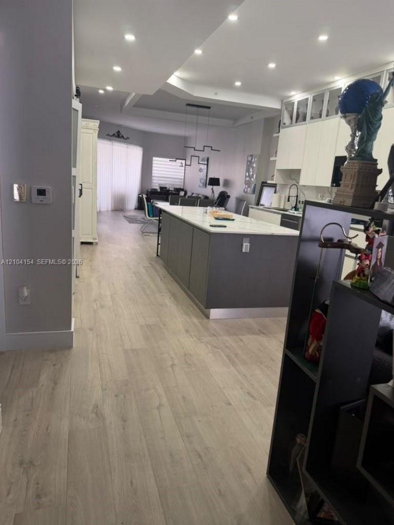 7691 Granville Dr , Unit 410, Tamarac, FL 33321 Photo
