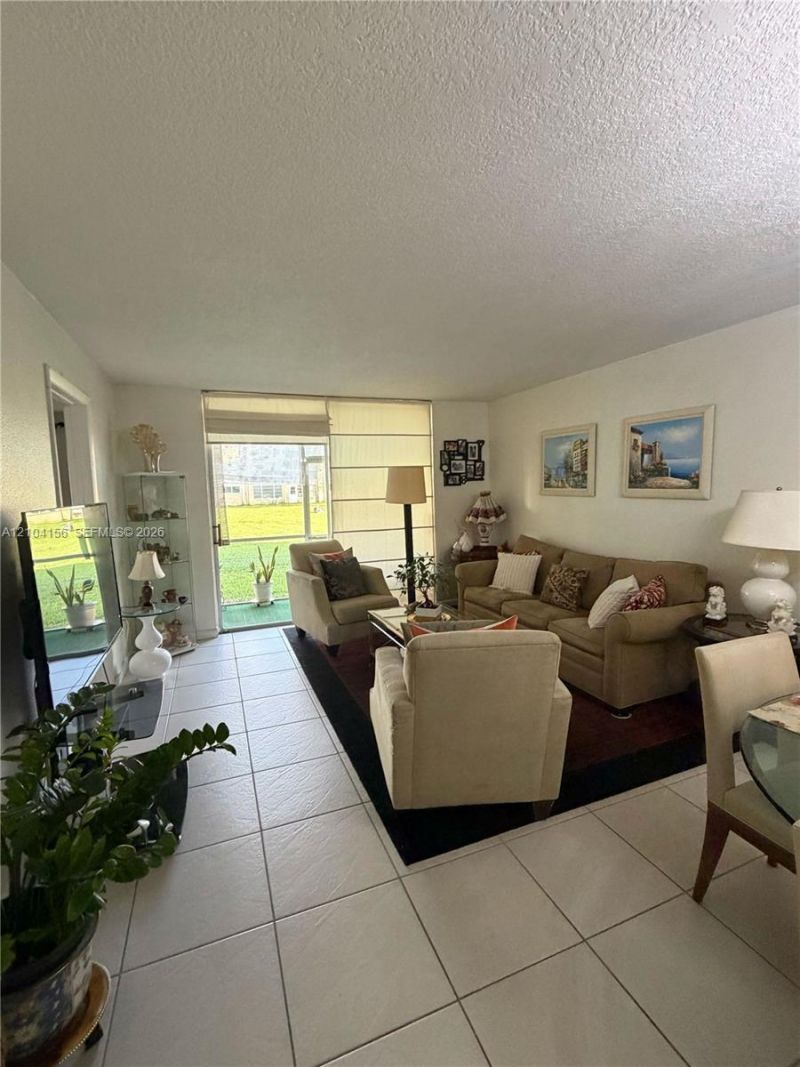 8880 Sunrise Lakes Blvd, Unit 101, Sunrise, FL 33322 Photo