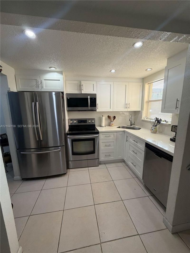 8880 Sunrise Lakes Blvd, Unit 101, Sunrise, FL 33322 Photo