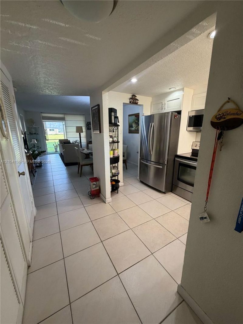 8880 Sunrise Lakes Blvd, Unit 101, Sunrise, FL 33322 Photo