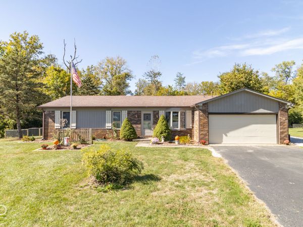 2422 Osman Lane, Greenfield, IN 46140