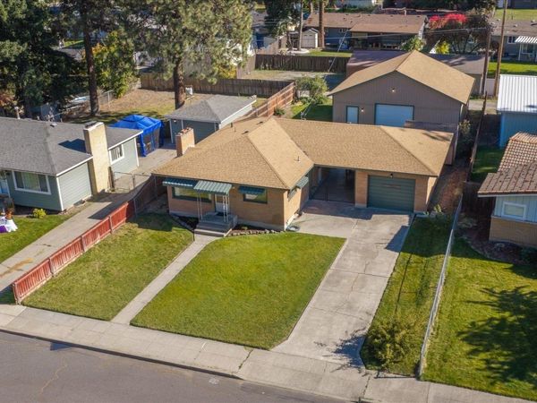 6804 N Stevens St, Spokane, WA 99208
