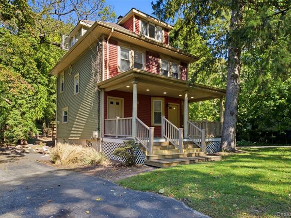 149 Fort Salonga Road , Northport, NY 11768