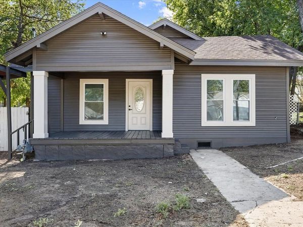 1022 W Green Street, Stephenville, TX 76401