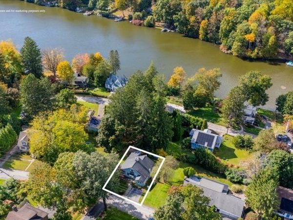 21 Potter Ave, Andover, NJ 07860