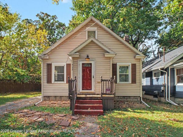 712 Leslie Street, Lansing, MI 48912