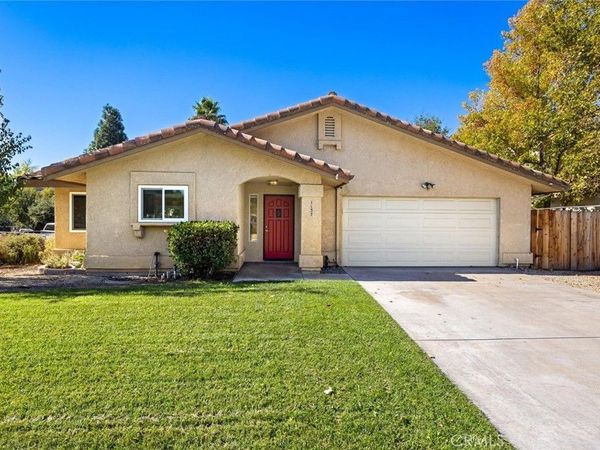 1137 Woodhaven Court, Paso Robles, CA 93446